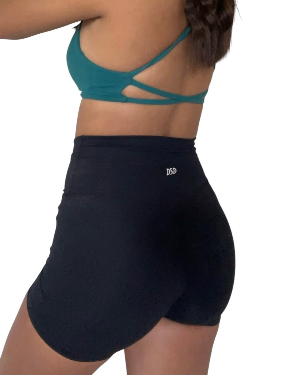 Petunia Criss Cross Shorts